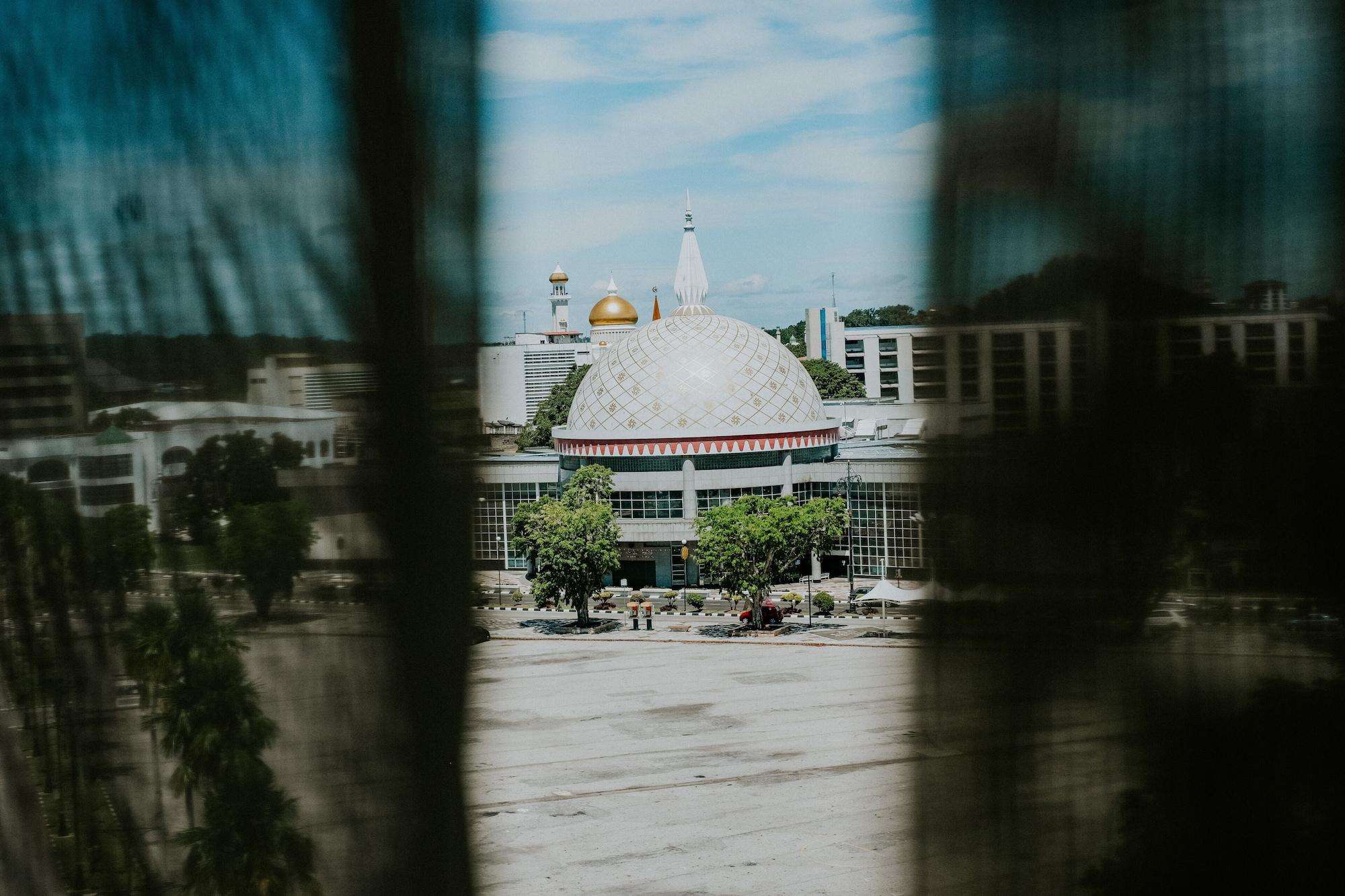 Radisson Hotel Brunei Darussalam Bandar Seri Begawan Bagian luar foto